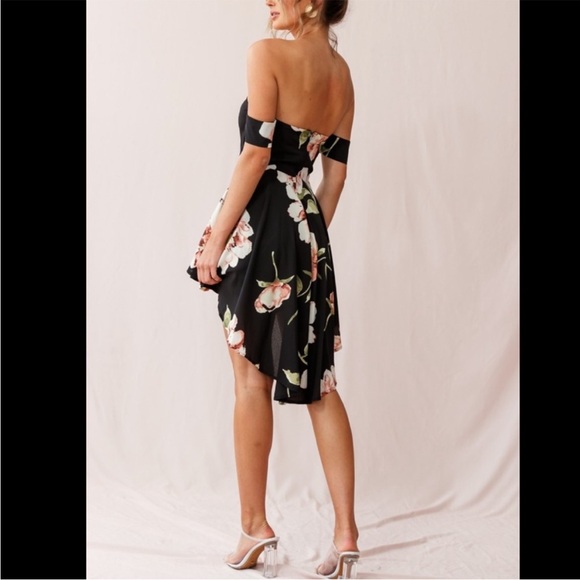 Selfie Leslie Black Floral Dress - Picture 2 of 6